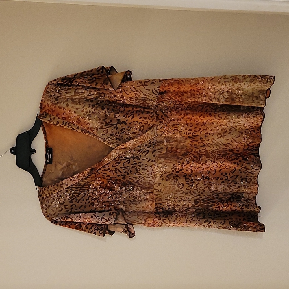 3x top brown/maroon colored